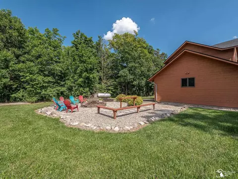 Exterior - 16669 Davis, Dundee, MI 48131 photo 7 of 10