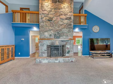 Living - 16669 Davis, Dundee, MI 48131 photo 1 of 9