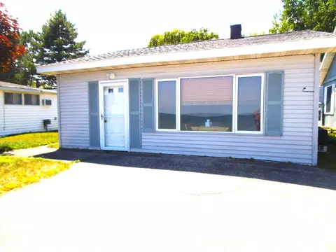 1099 Brissette Bch, Kawkawlin, MI 48631