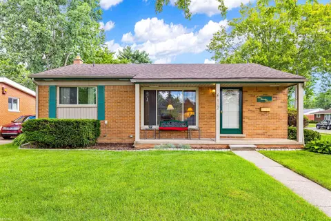 127 Redwood, Troy, MI 48083
