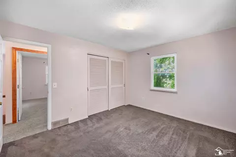11275 Douglas, Temperance, MI 48182 photo 22