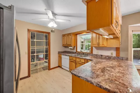 11275 Douglas, Temperance, MI 48182 photo 11