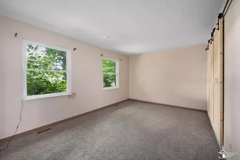 11275 Douglas, Temperance, MI 48182 photo 7