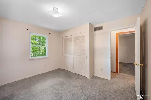 11275 Douglas, Temperance, MI 48182 photo 23