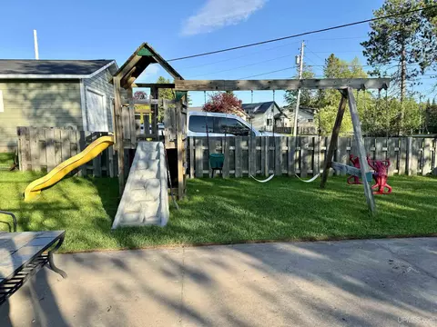 621 E Broad, L'anse, MI 49946 photo 30