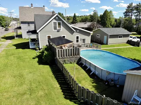 621 E Broad, L'anse, MI 49946 photo 6