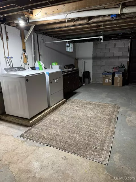 621 E Broad, L'anse, MI 49946 photo 40