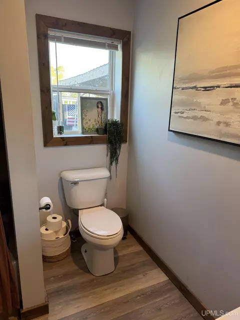 621 E Broad, L'anse, MI 49946 photo 19
