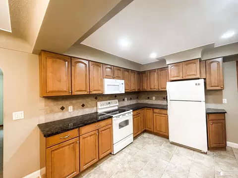296 E Hurd, Monroe, MI 48162 photo 11