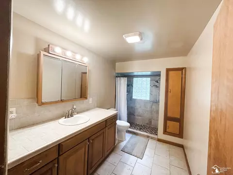 296 E Hurd, Monroe, MI 48162 photo 26