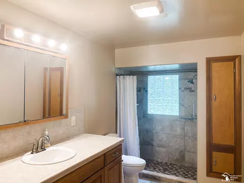 296 E Hurd, Monroe, MI 48162 photo 27
