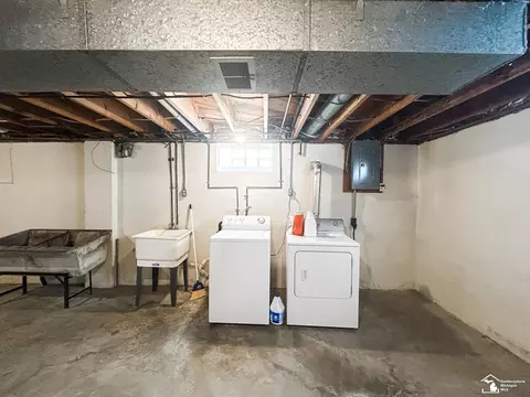 296 E Hurd, Monroe, MI 48162 photo 38
