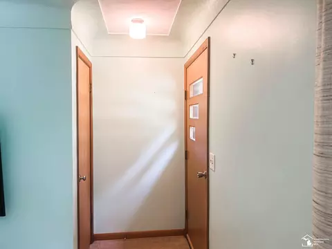 296 E Hurd, Monroe, MI 48162 photo 3