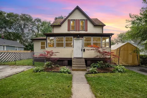 2021 N Oakley, Saginaw, MI 48602