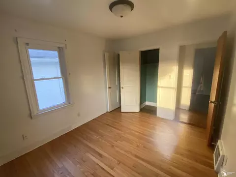 Bedroom - 642 Maple, Monroe, MI 48162 photo 6 of 7