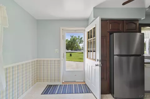 Entry Way - 2745 E Carleton, Adrian, MI 49221 photo 1 of 2
