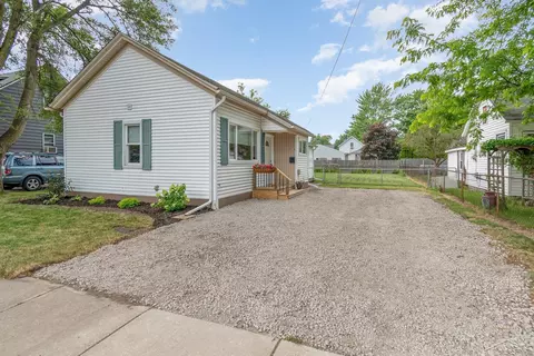 510 S Kiesel, Bay City, MI 48706