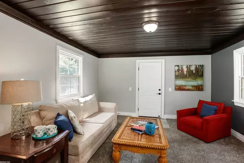 1771 Severn, Grosse Pointe Woods, MI 48236 photo 10