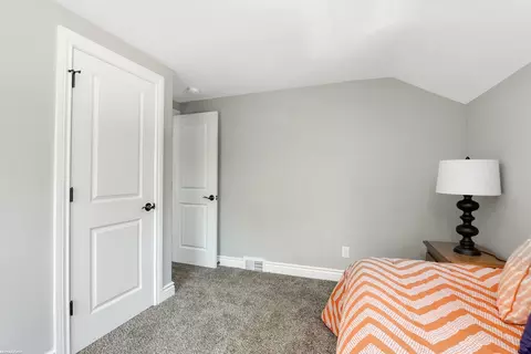 1771 Severn, Grosse Pointe Woods, MI 48236 photo 22