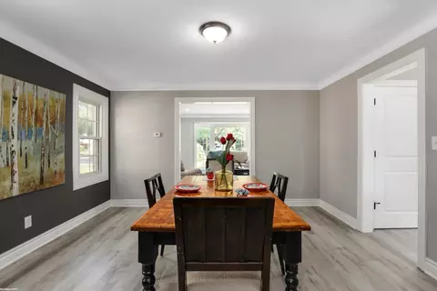 1771 Severn, Grosse Pointe Woods, MI 48236 photo 9