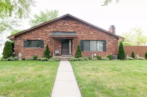 42579 Eldon #49, Clinton Township, MI 48038