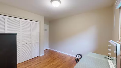 Bedroom - 9096 Carpenter, Flushing, MI 48433 photo 5 of 6