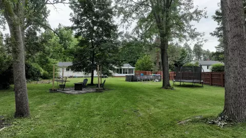 Exterior - 9096 Carpenter, Flushing, MI 48433 photo 6 of 7