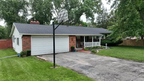 Exterior - 9096 Carpenter, Flushing, MI 48433 photo 2 of 7