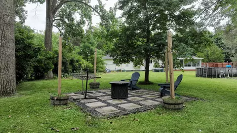Exterior - 9096 Carpenter, Flushing, MI 48433 photo 5 of 7