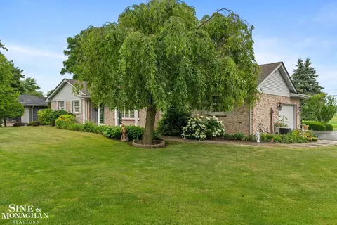 5175 Sandusky, Peck, MI 48466