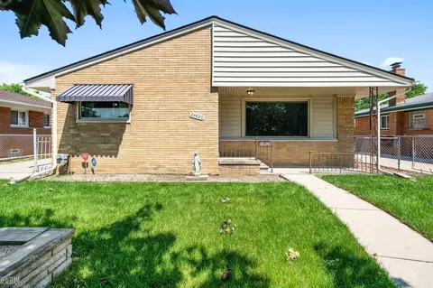 24820 Culver, Saint Clair Shores, MI 48080