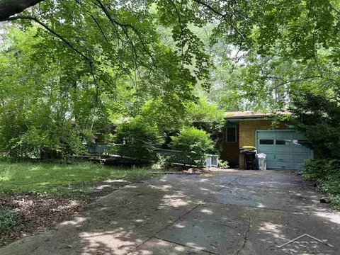 504 Crescent, Midland, MI 48640