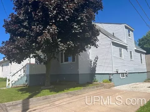 310 Birch, Munising, MI 49862 photo 43