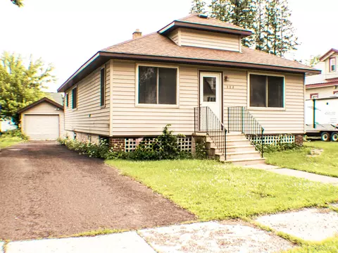208 E Coolidge, Ironwood, MI 49938