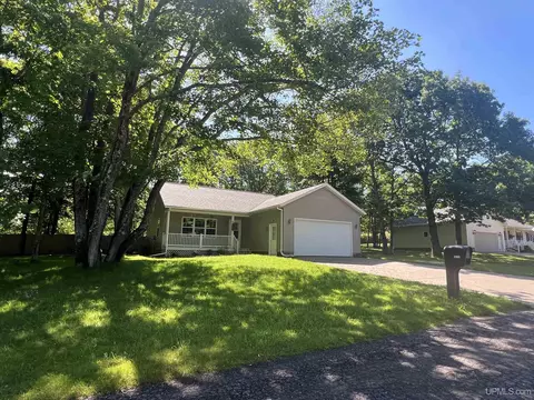 2103 Hunters, Houghton, MI 49931