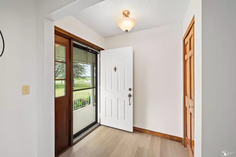 1006 E Temperance, Temperance, MI 48182 photo 6