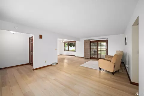 1006 E Temperance, Temperance, MI 48182 photo 7