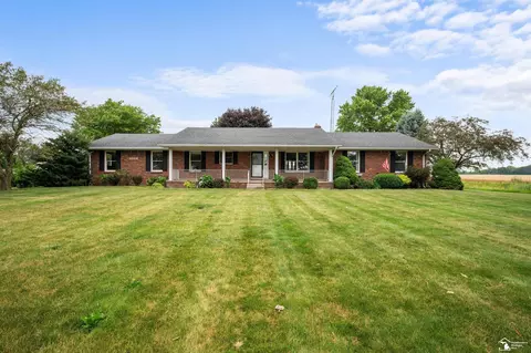 1006 E Temperance, Temperance, MI 48182 photo 2