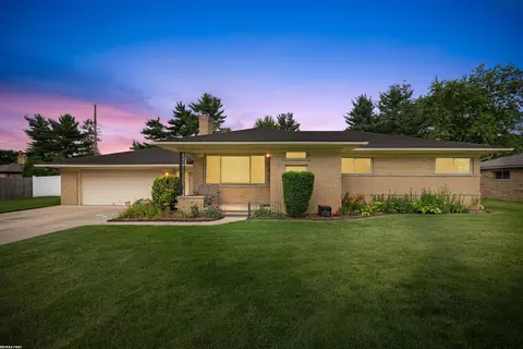 44643 Morang, Sterling Heights, MI 48314