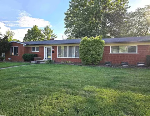 27381 Gail, Warren, MI 48093