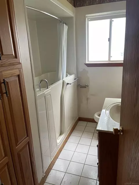 Bath - 4292 Marr, Warren, MI 48091 photo 1 of 1