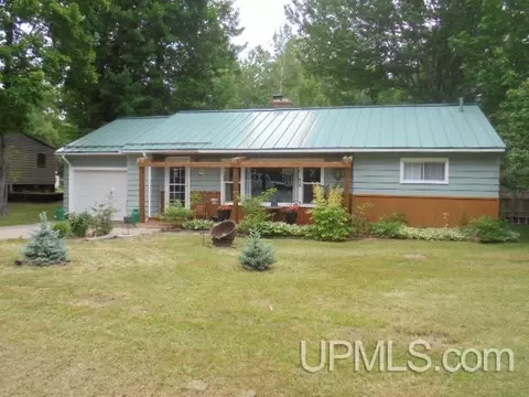 351 Seward, Ontonagon, MI 49953
