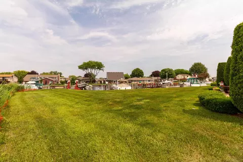 7234 Harbor, Algonac, MI 48001 photo 5