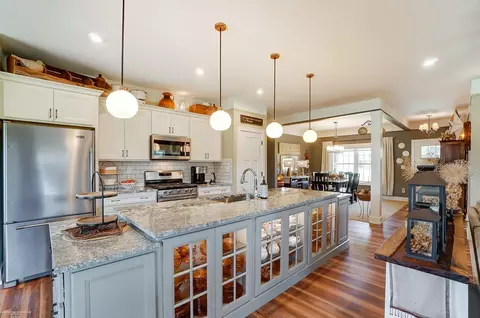 Kitchen - 10305 Exeter, Carleton, MI 48117 photo 2 of 7