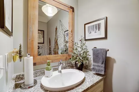 Bath - 10305 Exeter, Carleton, MI 48117 photo 7 of 11