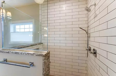 Bath - 10305 Exeter, Carleton, MI 48117 photo 5 of 11