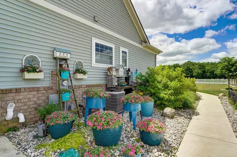 Exterior - 10305 Exeter, Carleton, MI 48117 photo 21 of 22