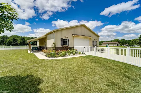 Exterior - 10305 Exeter, Carleton, MI 48117 photo 18 of 22