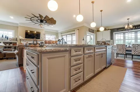 Kitchen - 10305 Exeter, Carleton, MI 48117 photo 7 of 7