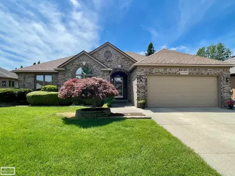 51741 Eva, Macomb, MI 48042